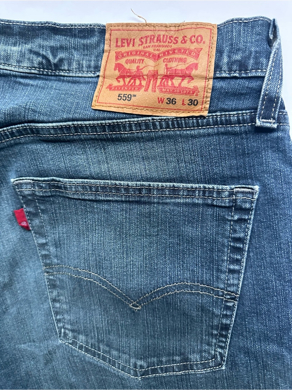 Levi's Straight Leg Jeans in faded blue denim